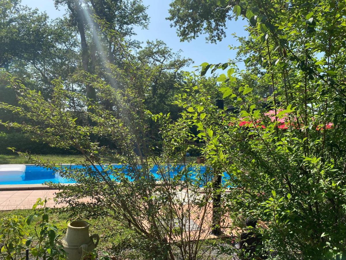 L'Hacienda Ξενοδοχείο Saint-Pierre-du-Mont  Εξωτερικό φωτογραφία